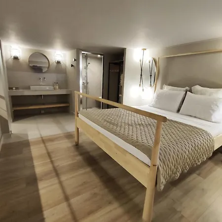 Loft 181 By Oikies * Неи-Эпиватай