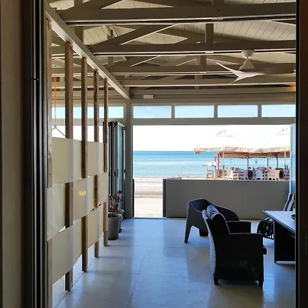 Loft 181 By Oikies Неи-Эпиватай