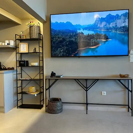 Loft 181 By Oikies Néoi Epivátai